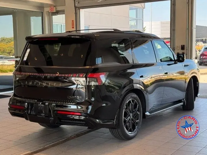 Infiniti QX80