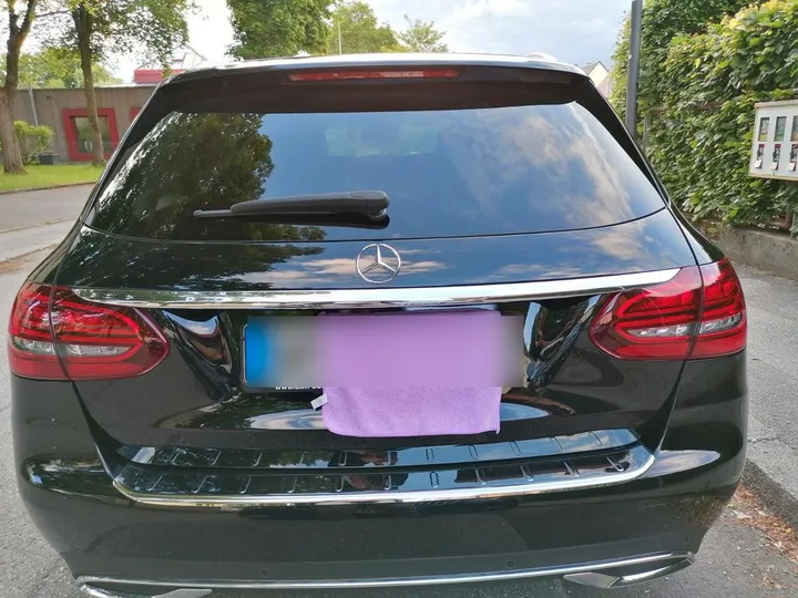 Mercedes-Benz C 220