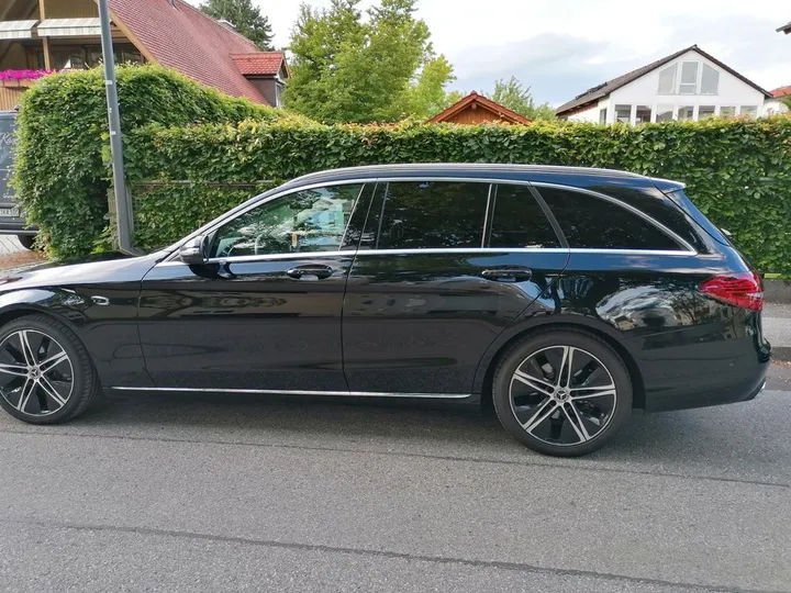 Mercedes-Benz C 220