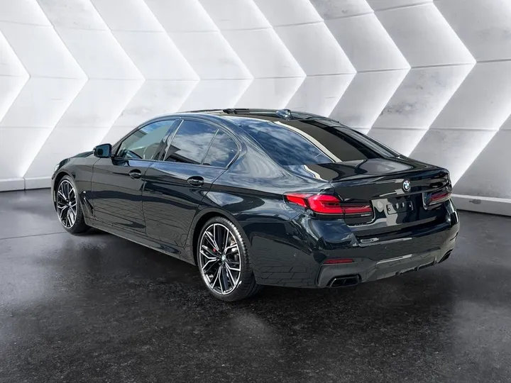 BMW M550