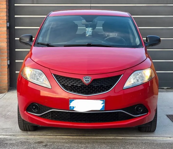 Lancia Ypsilon
