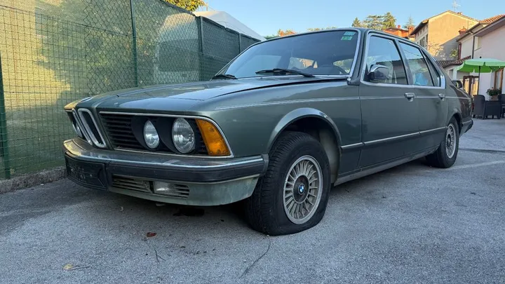 BMW 732
