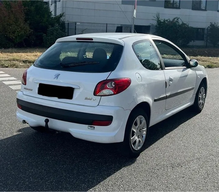 Peugeot 206