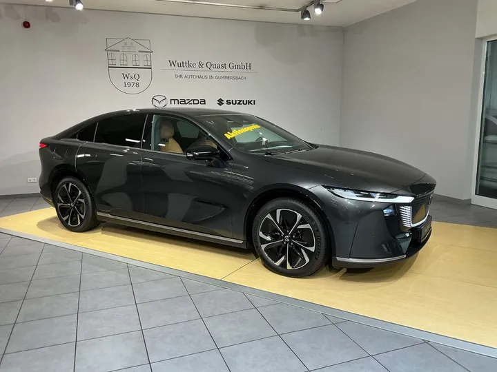 Mazda 6e