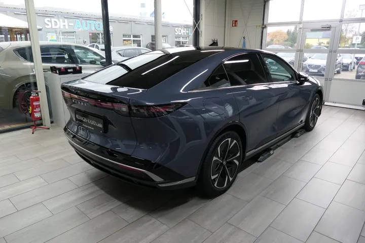 Mazda 6e