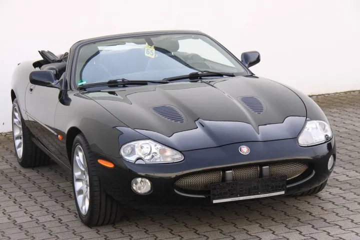 Jaguar XKR