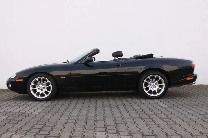 Jaguar XKR