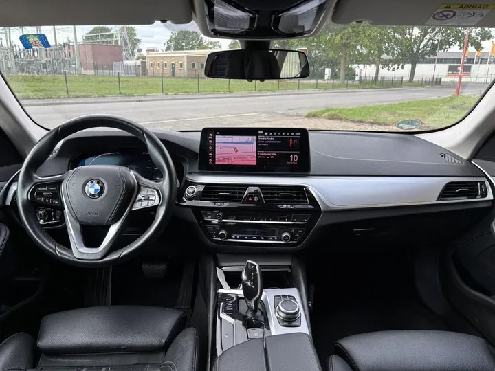 BMW 530