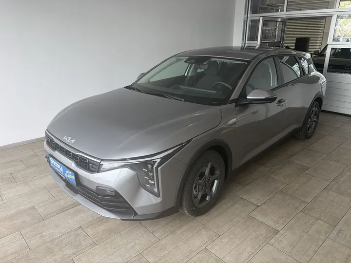Kia K4