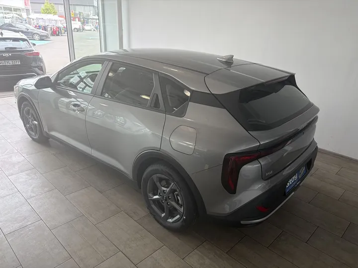 Kia K4