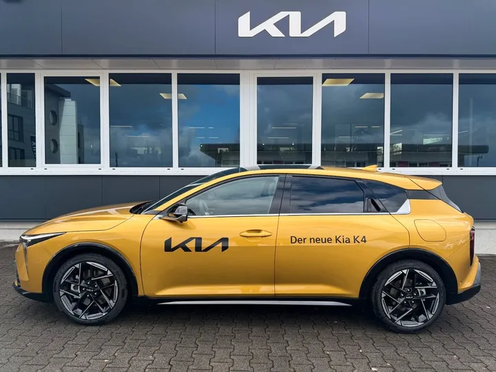 Kia K4