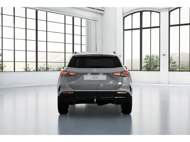 Mercedes-Benz GLA 220