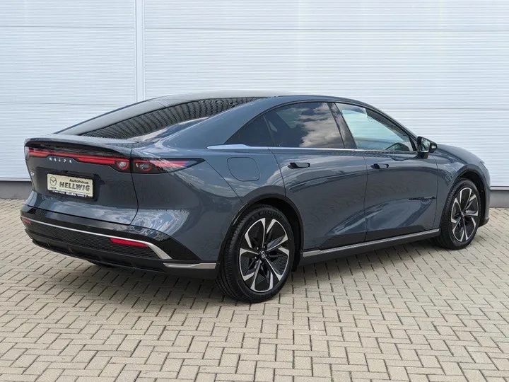 Mazda 6e