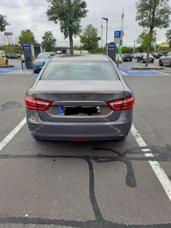 Lada Vesta
