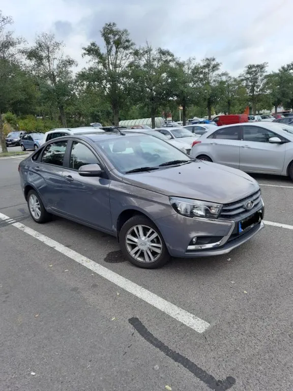 Lada Vesta
