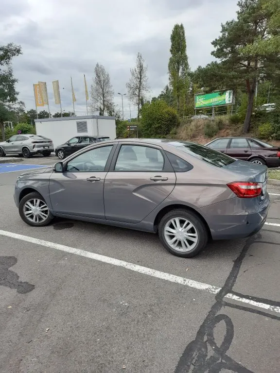 Lada Vesta
