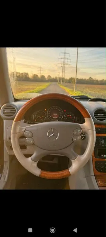 Mercedes-Benz CLK 200