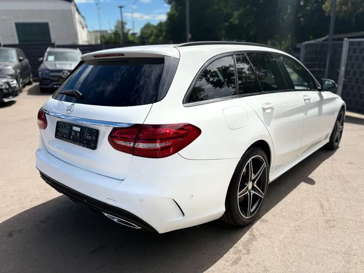 Mercedes-Benz C 400