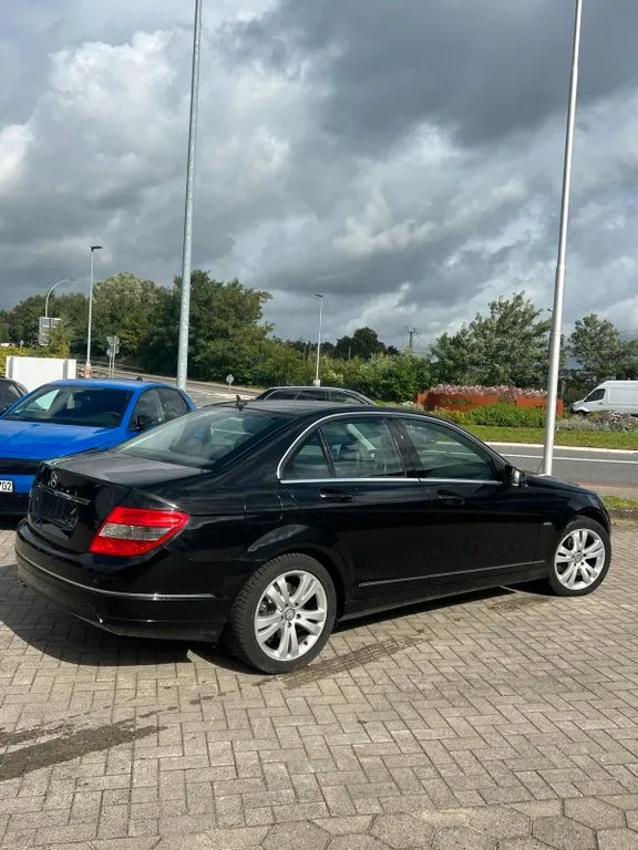 Mercedes-Benz C 220