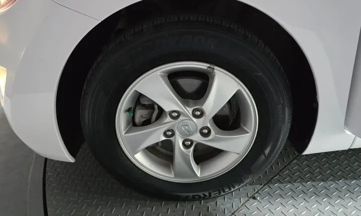 Hyundai Avante