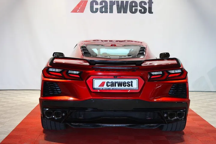 Corvette C8