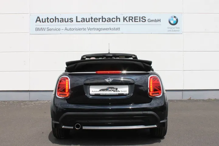 MINI Cooper Cabrio