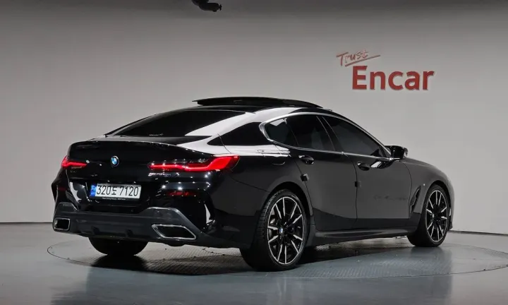 BMW 8-Series