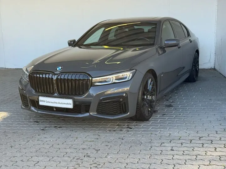 BMW 730