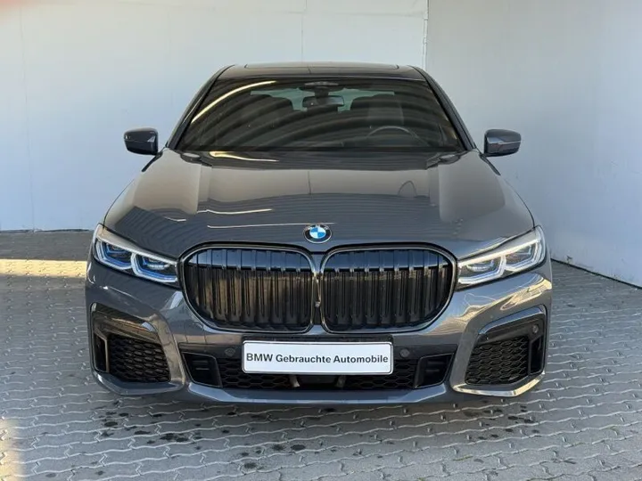BMW 730