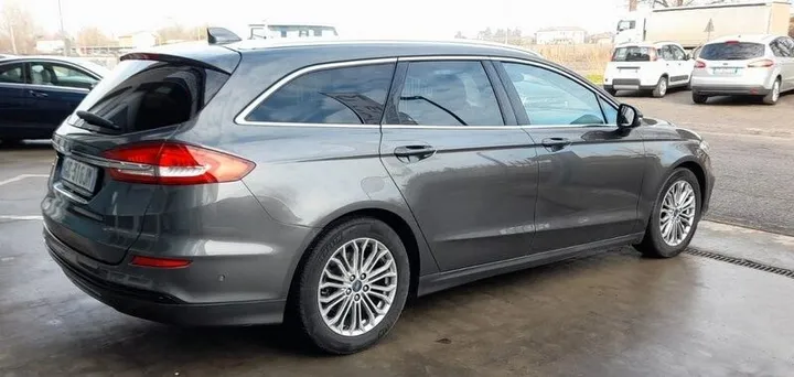 Ford Mondeo