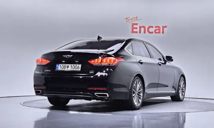 Hyundai Genesis