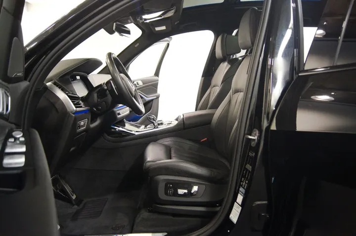 BMW X7 M50