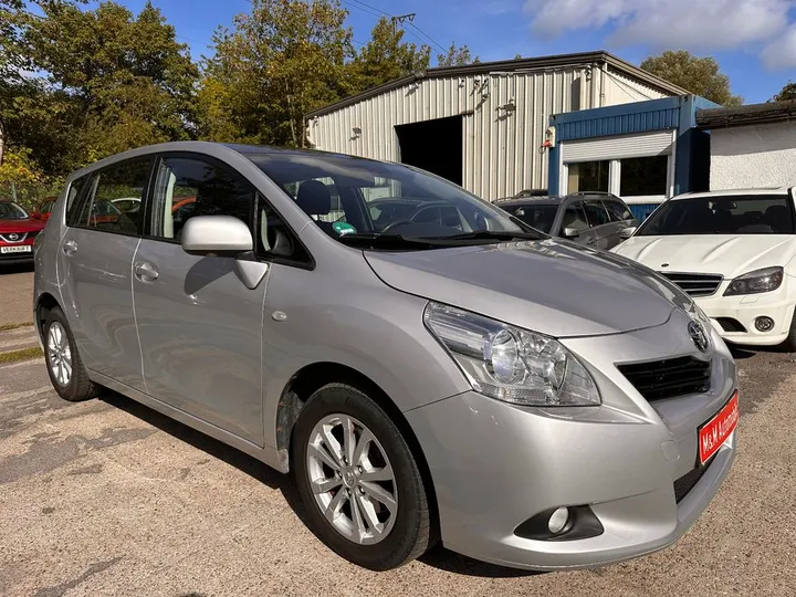 Toyota Verso
