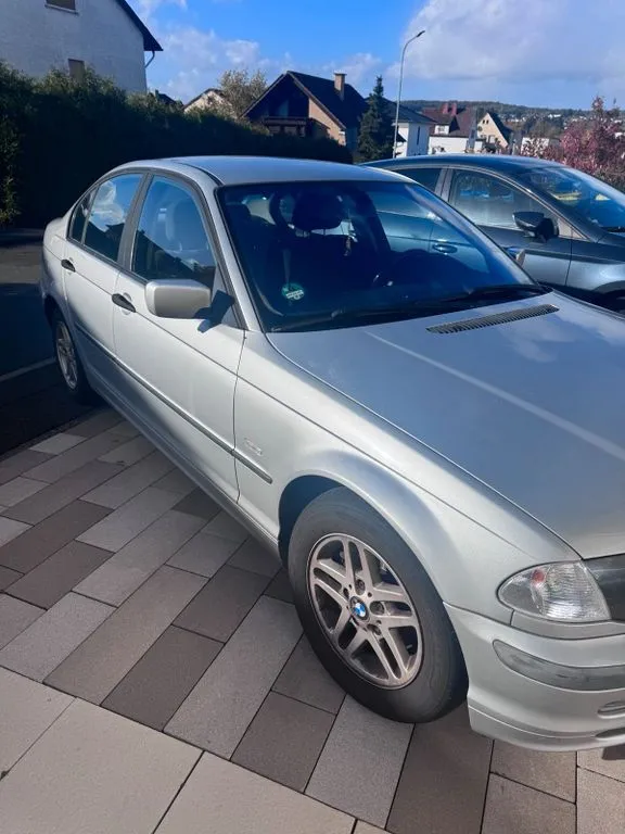 BMW 318