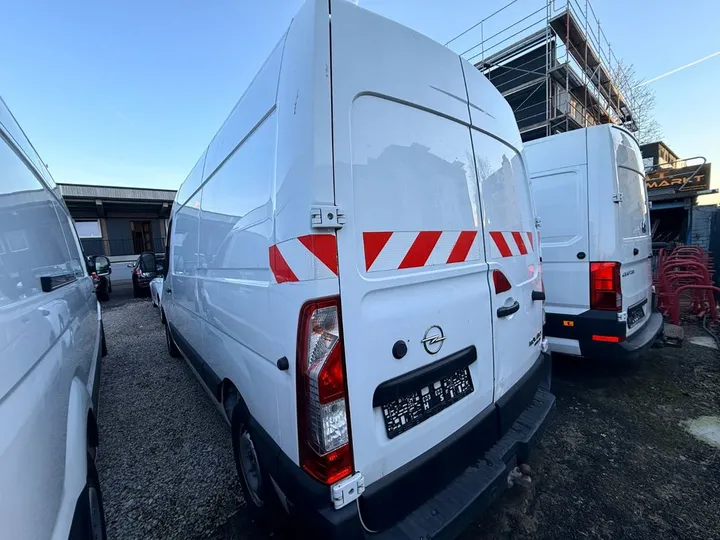 Opel Movano