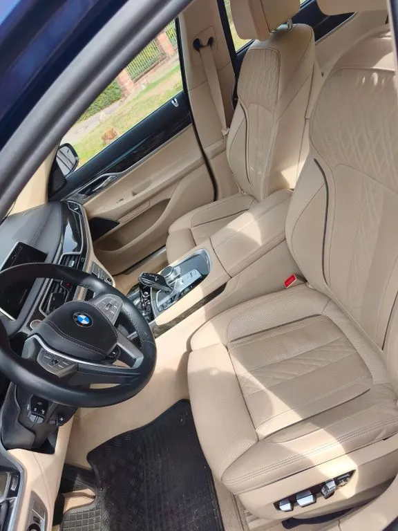 BMW 730