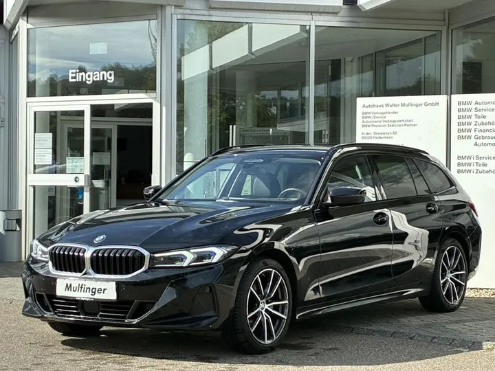 BMW 320