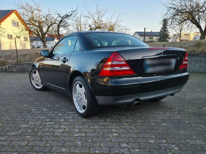 Mercedes-Benz SLK 200
