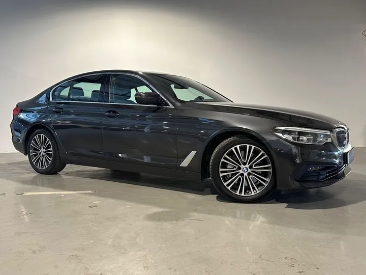 BMW 530