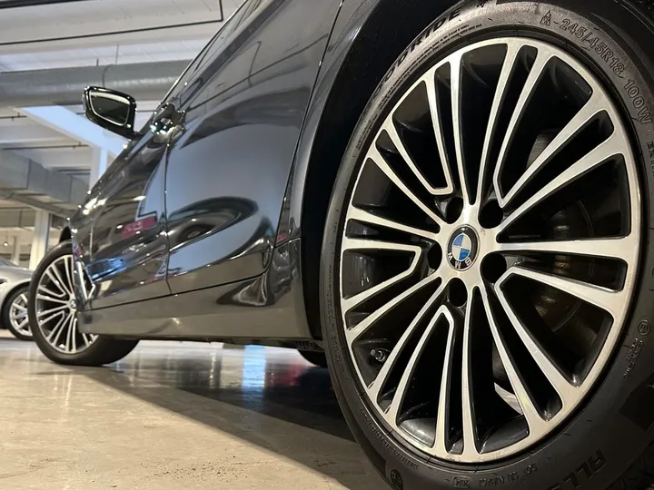BMW 530