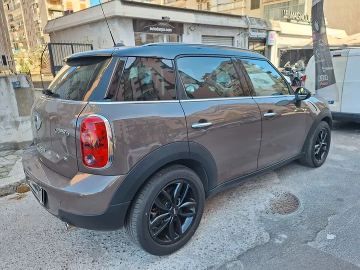 MINI Countryman D (Cooper)