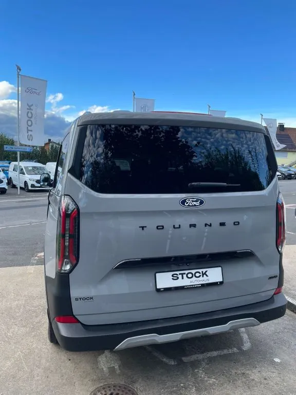 Ford Tourneo Custom