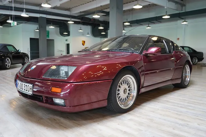 Renault Alpine V6