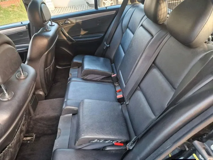 Mercedes-Benz C 270