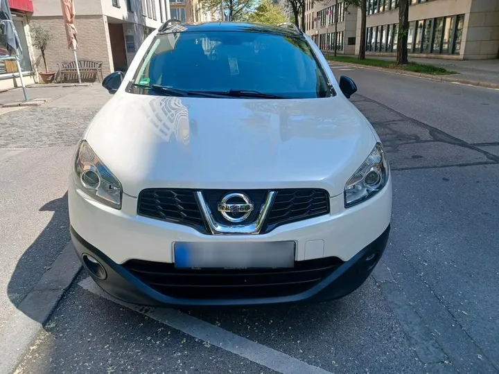 Nissan Qashqai+2