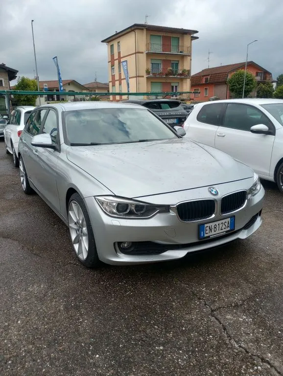 BMW 320