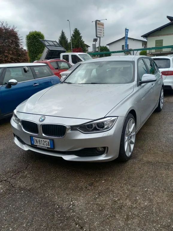 BMW 320