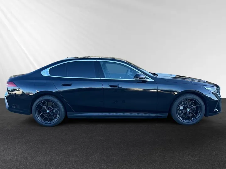 BMW 550