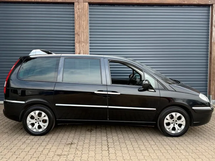 Citroën C8
