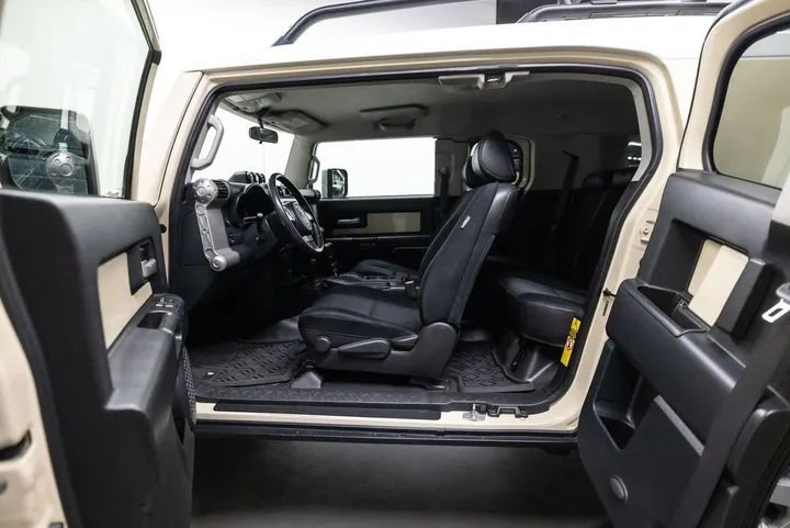 Toyota FJ